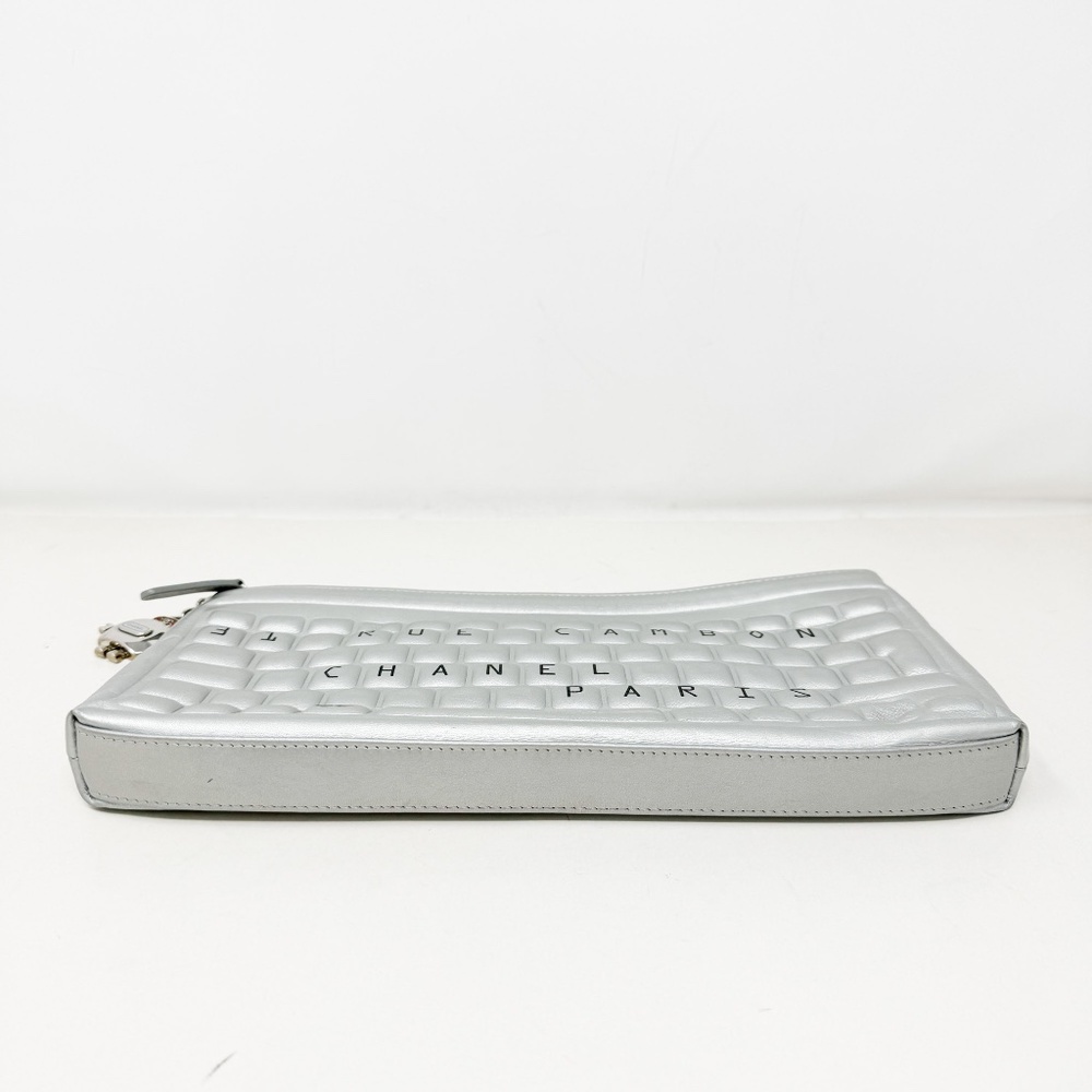 Chanel rue cambon silver clutch - Picture 4 of 11